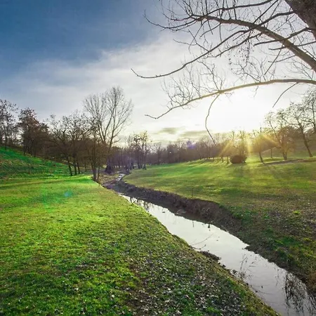 Les Maisons Des Fleurs Apartamento