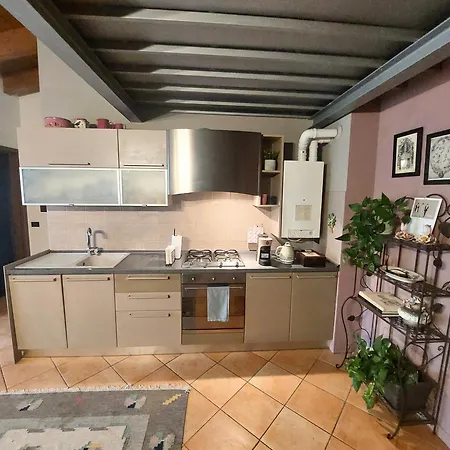 Les Maisons Des Fleurs Apartment