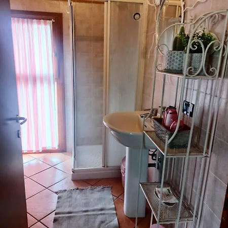 Apartment Les Maisons Des Fleurs Reggio Emilia
