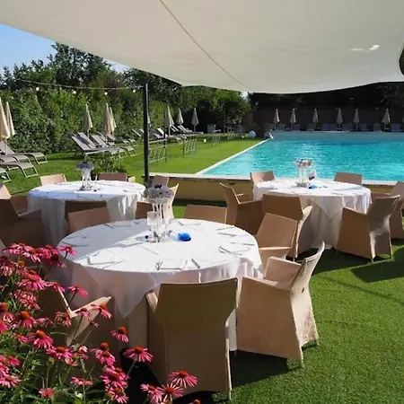 Les Maisons Des Fleurs Apartamento